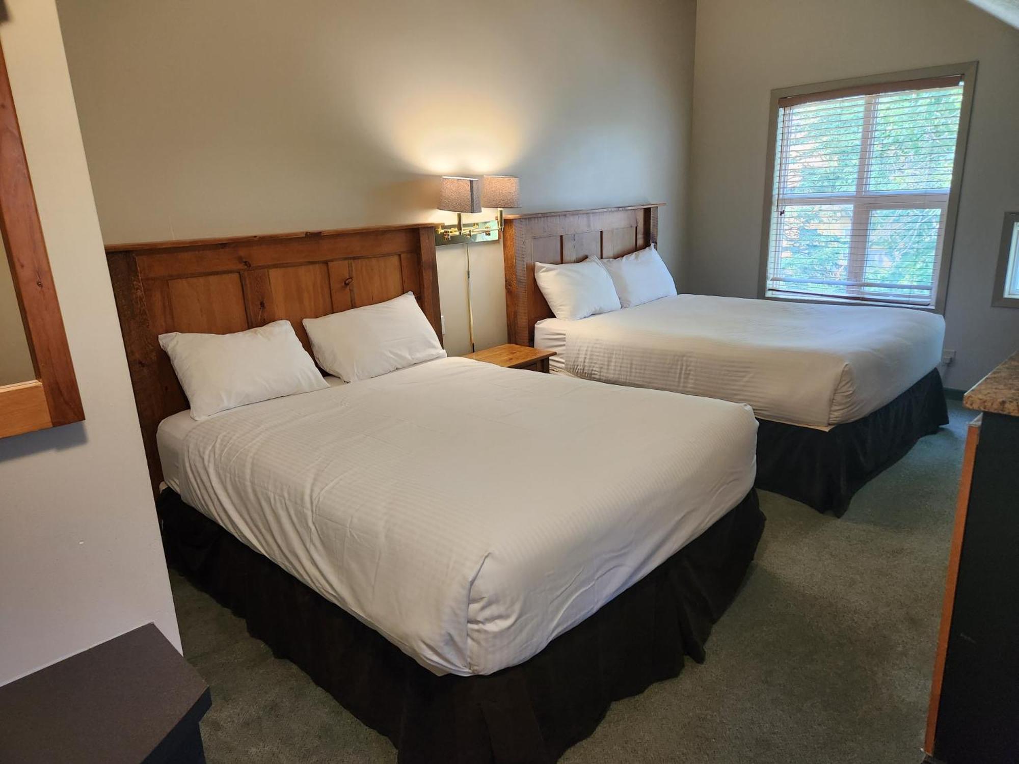 Waterton Lakes Lodge Resort Exterior foto